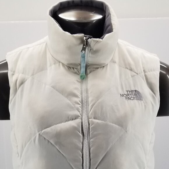 Women's The North Face TNF White Nuptse 550 Down White Puffer Vest Jacket Sz M - Picture 3 of 13